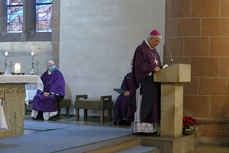 Beauftragung zu Lektorat und Akolythat in St. Marien, Volkmarsen (Foto: Karl-Franz Thiede)